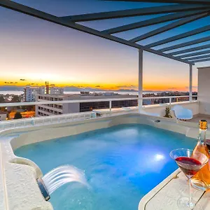 Sunset Penthouse With Jacuzzi And Seaview Apartment